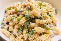 Copycat Ruby Tuesday Ham and Pea Pasta Salad Recipe