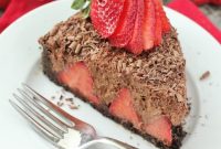 Strawberry Chocolate Pie Recipe with Chocolate Ganache