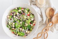 Broccoli Salad with Greek Yogurt Dressing and Crispy Bacon