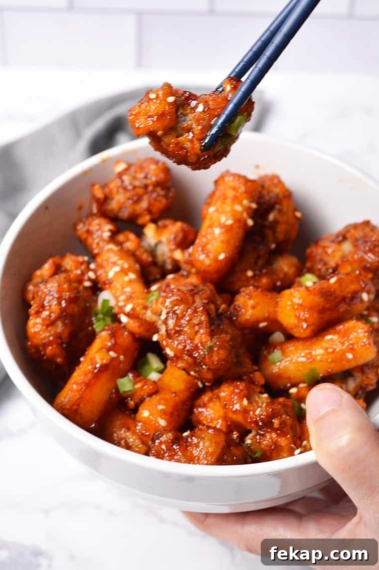 korean popcorn chicken dakgangjeong with tteok