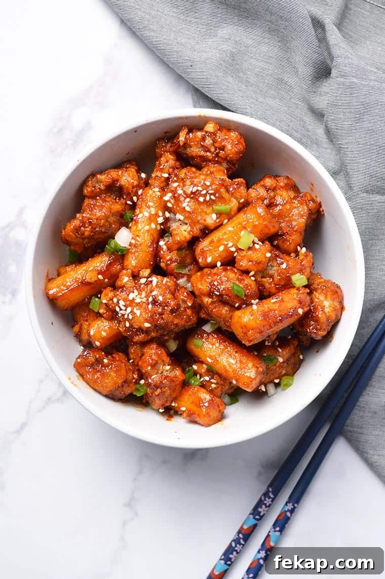 korean popcorn chicken dakgangjeong with tteok