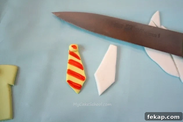 Father's Day Cupcake Ideas Dad Will Love 5 Father's Day Cupcake Tutorial by MyCakeSchool.com!