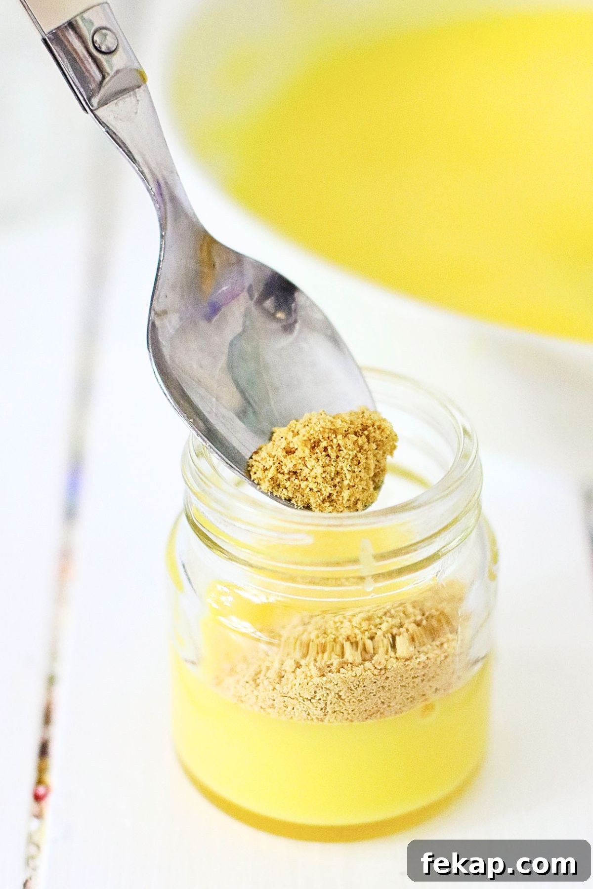 Creamy Banana Pudding Shots Recipe for Parties 5 Spoon crumbs into shot glass in layers over pudding to make shots.