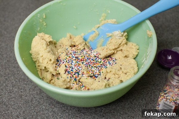 Dark Chocolate Dipped Funfetti Shortbread Cookies from thelittlekitchen.net Dark Chocolate Dipped Funfetti Shortbread Cookies from thelittlekitchen.net