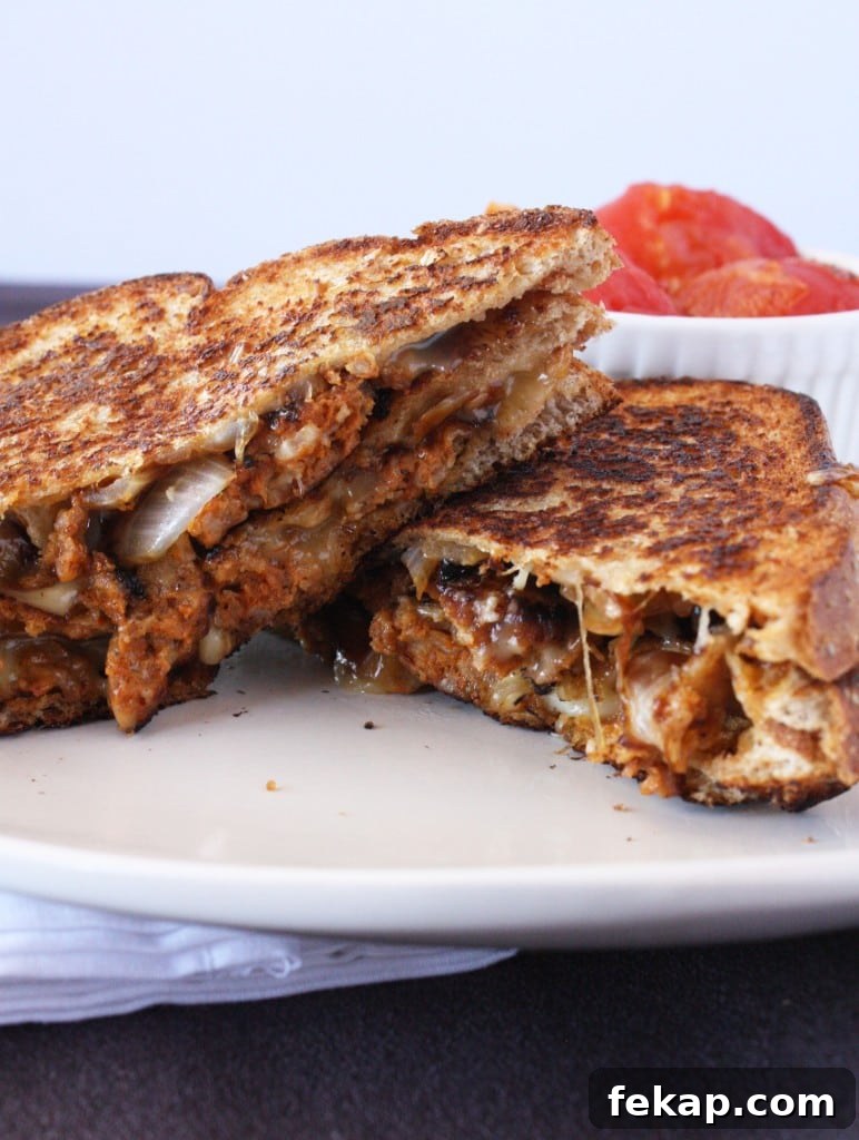 Spicy Double Decker Grilled Cheese with Roasted Tomatoes 2 Spicy double decker grilled cheese with roasted tomatoes
