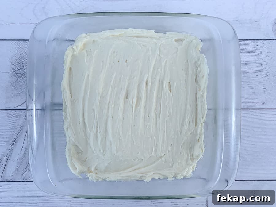 No-Bake Cherry Delight Recipe 9 Layer of cream cheese, whipping cream and powdered sugar mixed together and spread on graham cracker crust