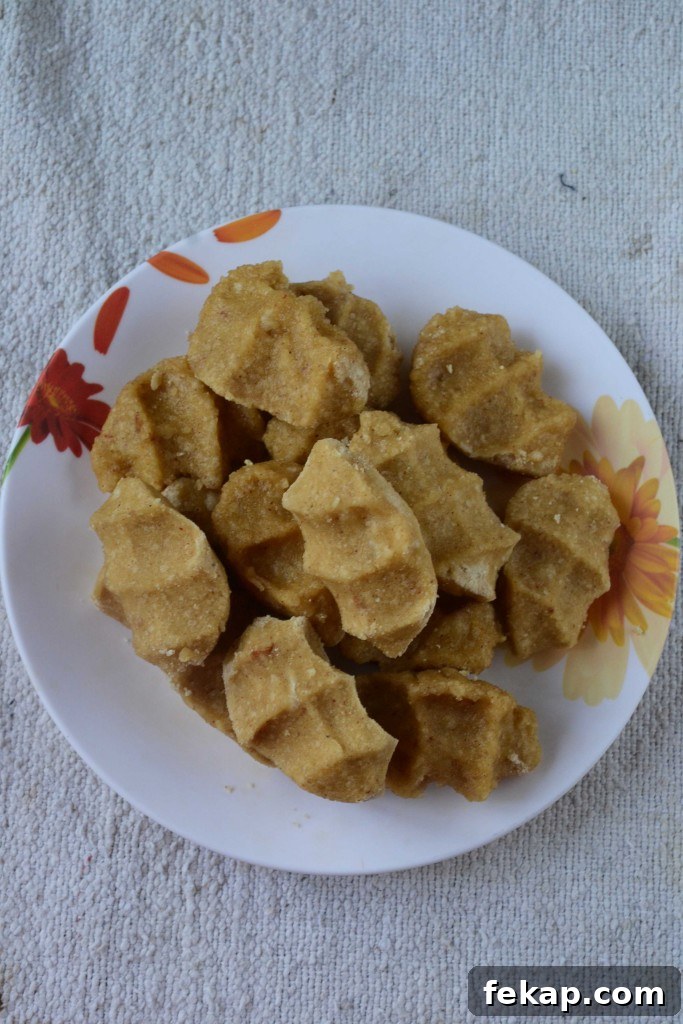 Inippu and Pidi Kozhukattai: Sweet South Indian Rice Dumplings 2 8