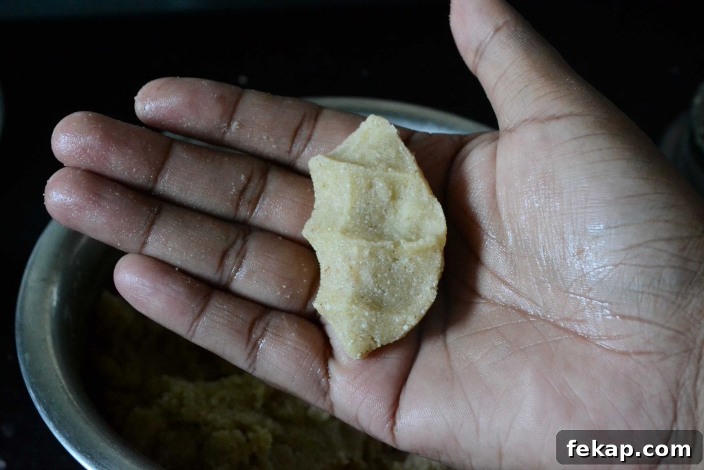 Inippu and Pidi Kozhukattai: Sweet South Indian Rice Dumplings 7 4