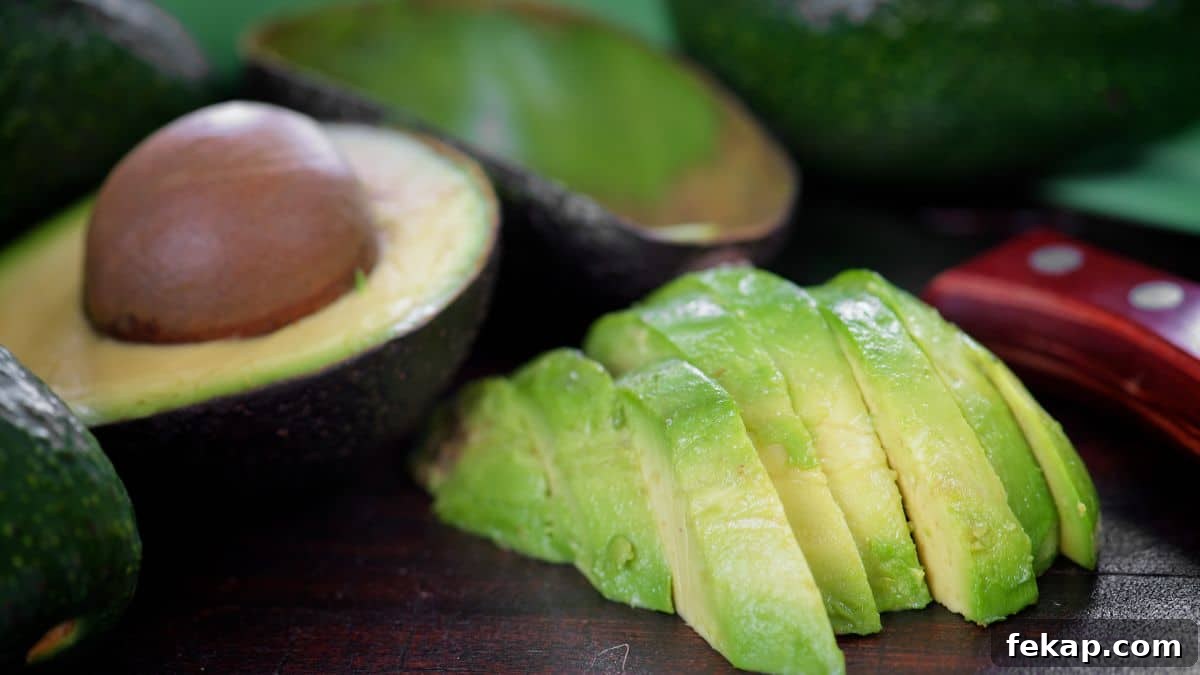 15 Common Foods That Are Toxic to Dogs 5 avocado