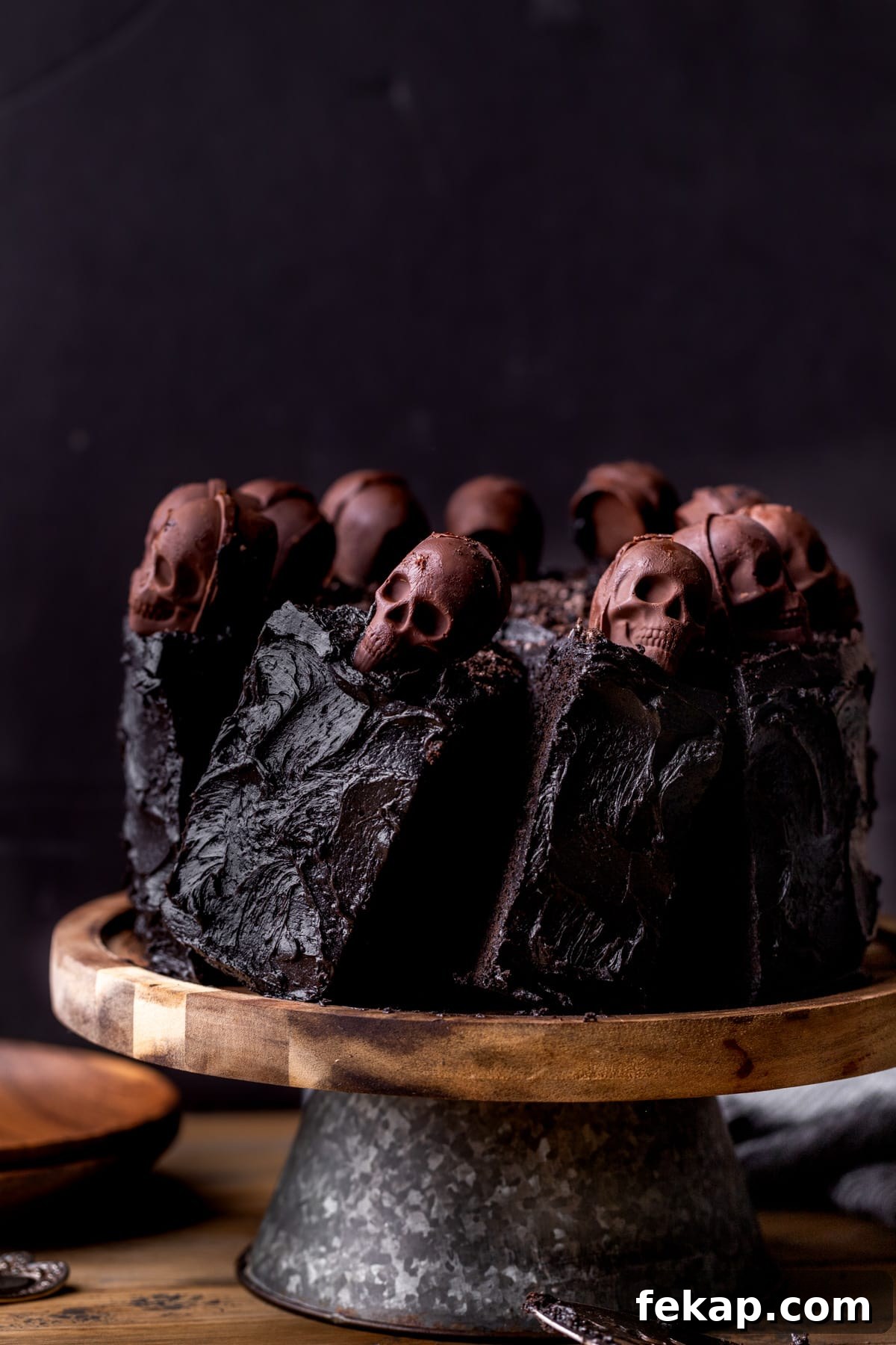 Spooky Halloween Chocolate Cake Recipe 2 Halloween chocolate cake on a cake stand.