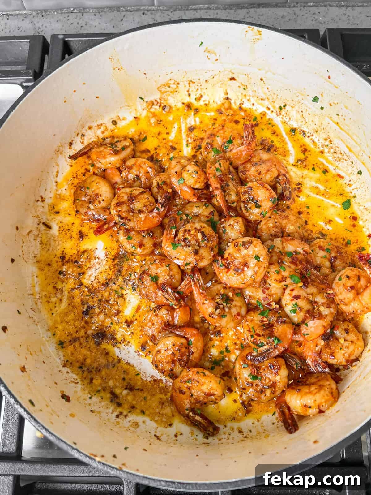 One-Pot Garlic Butter Shrimp Scampi with Lemon 5 img 24665 4
