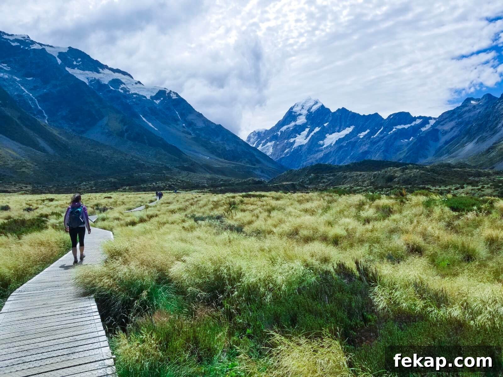 How to Save Money on a New Zealand Trip 7 Save Money by Hiking