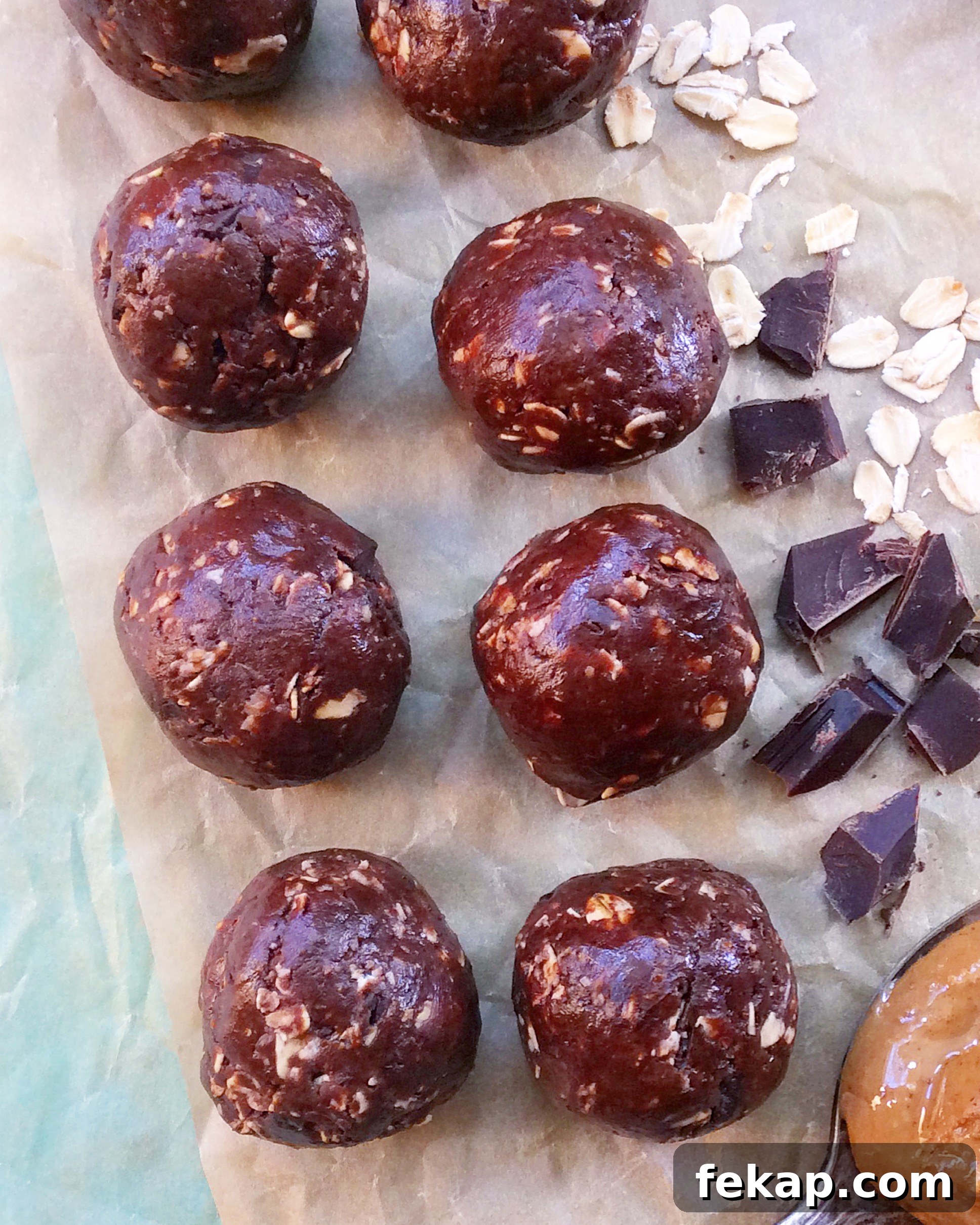 Chocolate Peanut Butter Energy Balls