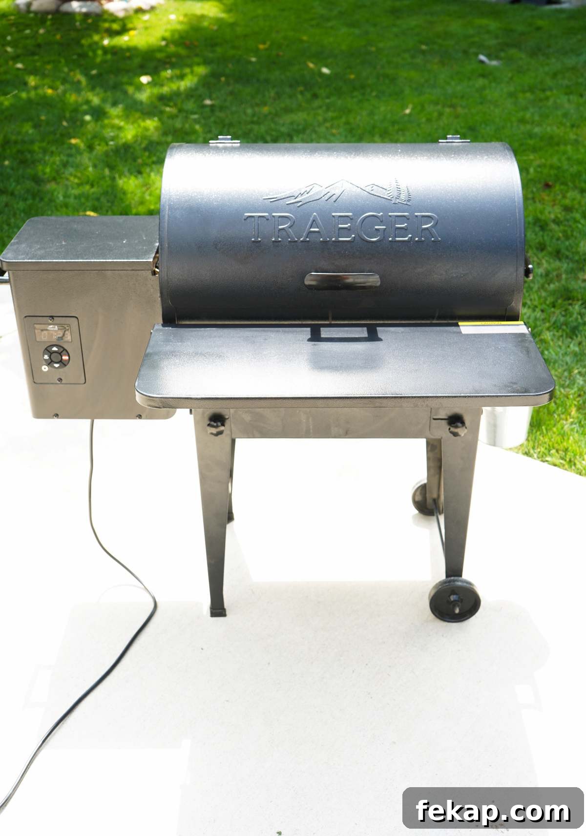 Traeger Tailgater Full grill on cement