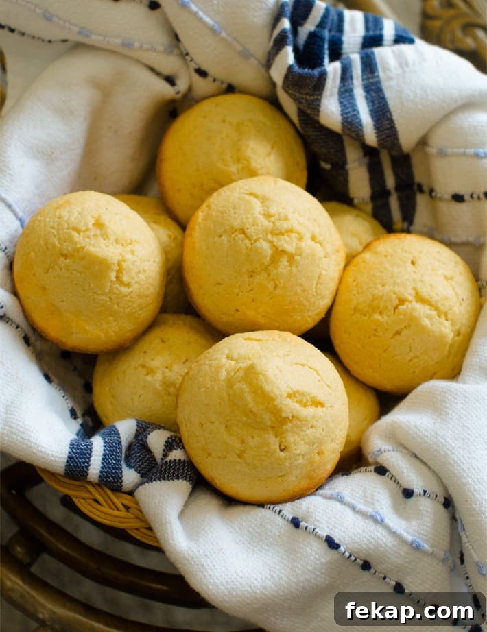Vegan Cornbread Muffins