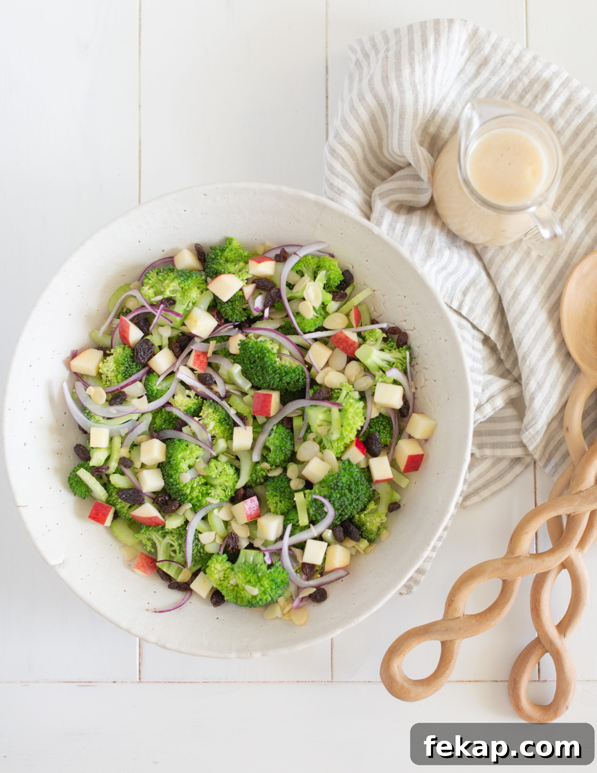 Broccoli Salad with Greek Yogurt Dressing and Crispy Bacon 3 img 52342 2