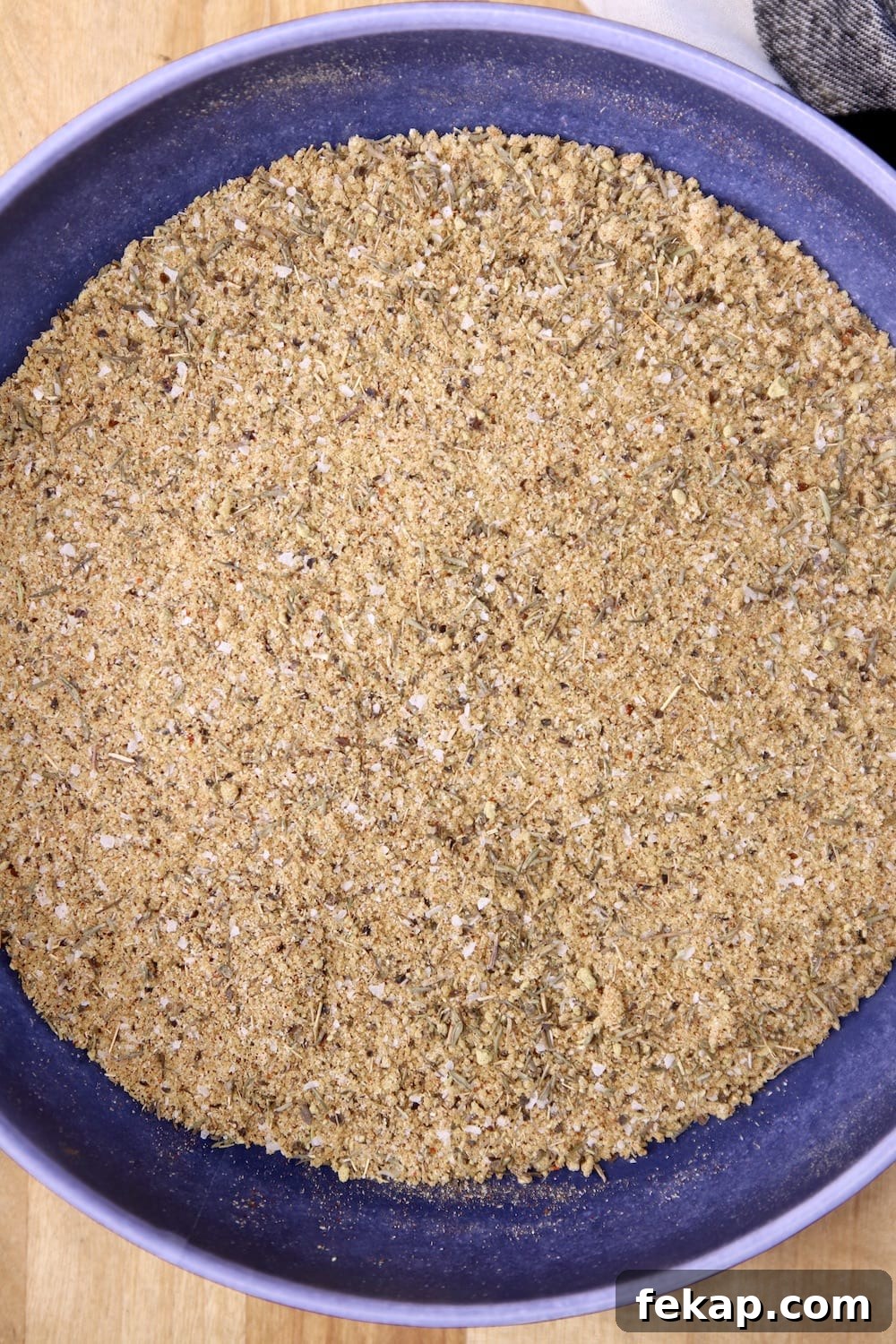 Dry rub seasoning for grilling blue bowl with green chile dry rub mixture