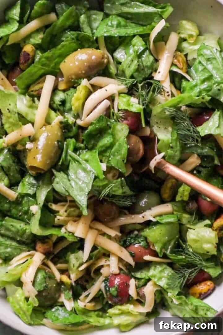 Crispy Romaine Salad Recipe with Lemon Caesar Dressing 5 crunchy romaine salad with olives