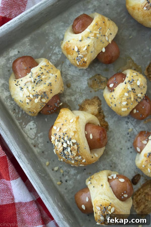 Everything Bagel Pigs in a Blanket Recipe 4 "Everything" Mini Crescent Dogs