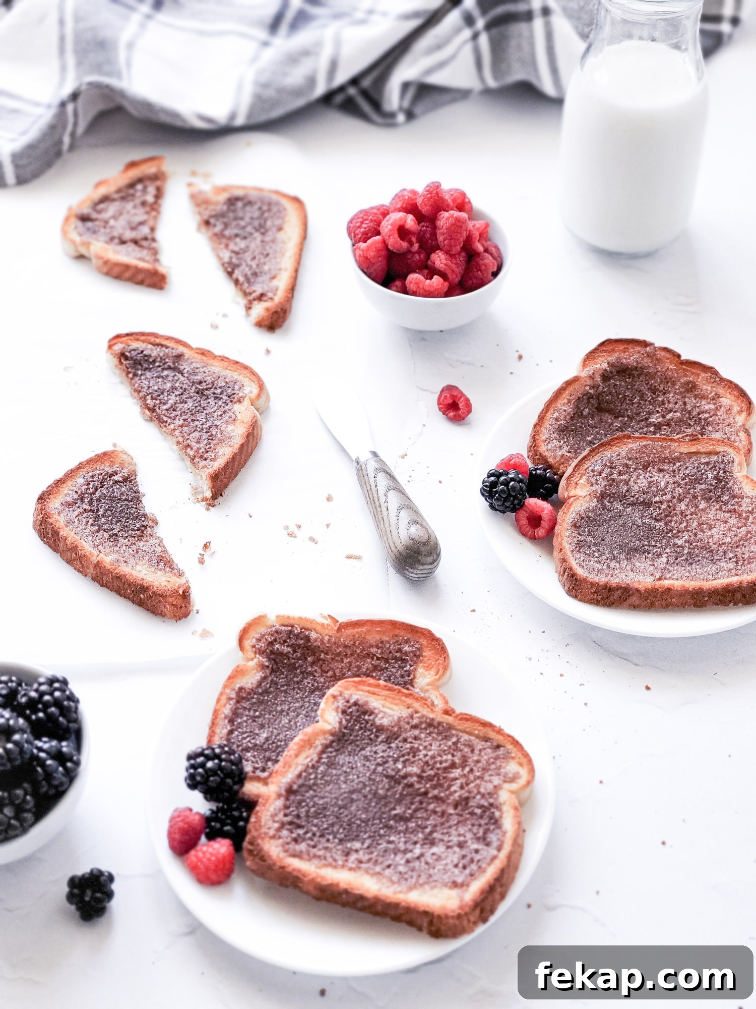 How to Make Homemade Cinnamon Toast 4 Cinnamon toast on a plate