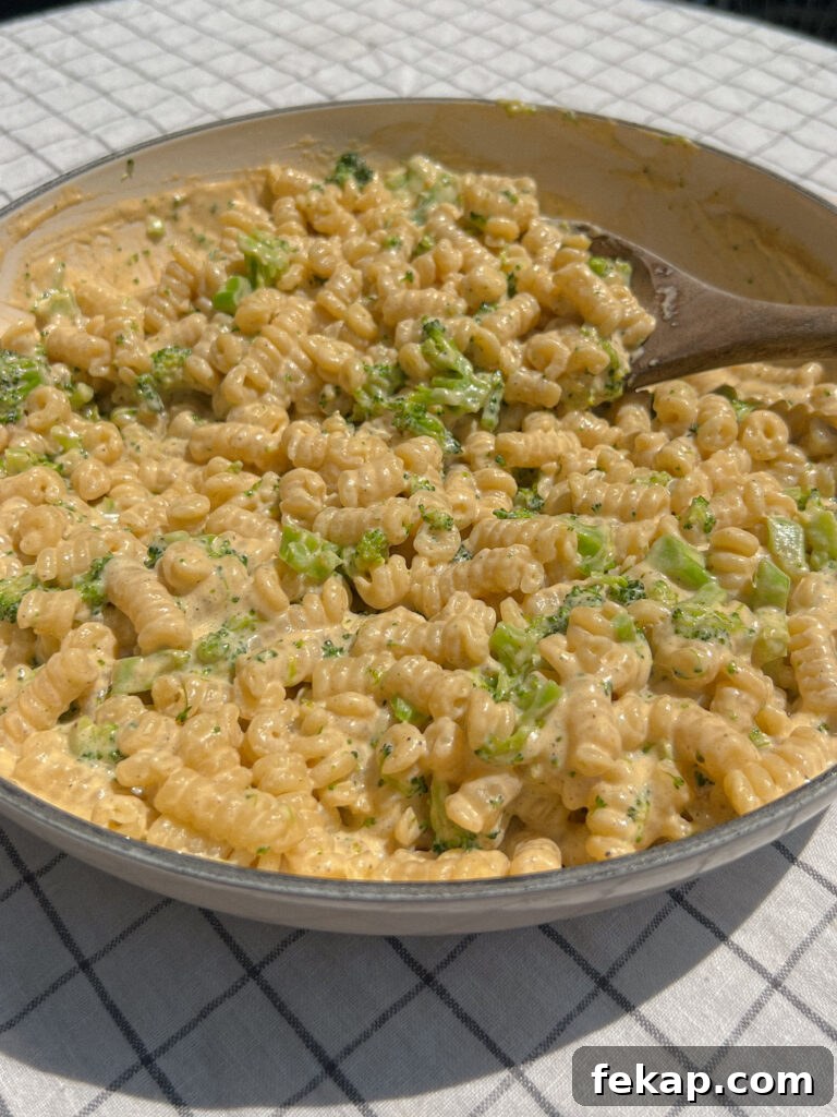 High-Protein Broccoli Mac and Cheese Recipe 2 img 9073 1